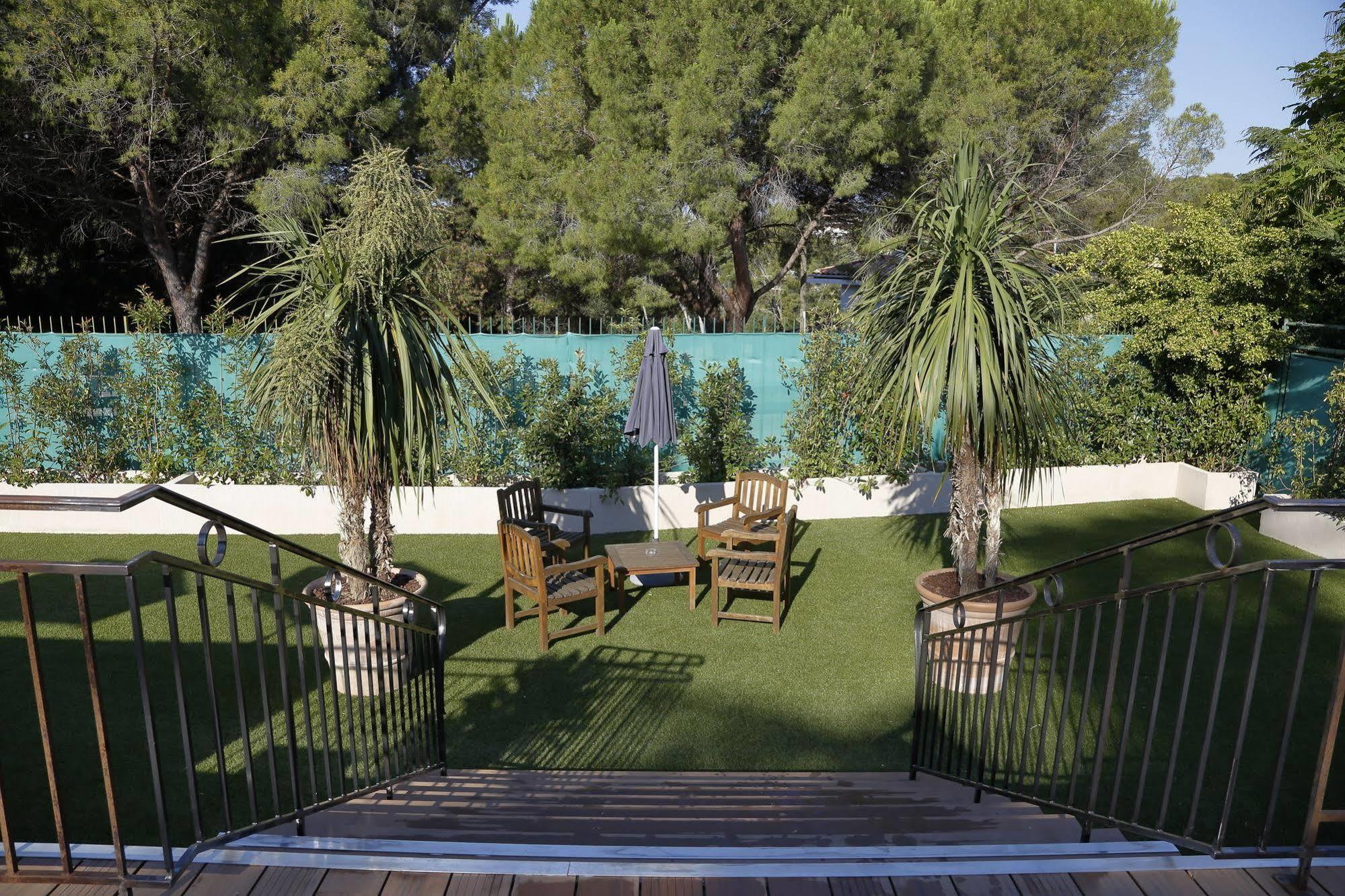 Les Jardins De Cassis - Parking Gratuit & Piscine Chauffee Hotel Buitenkant foto